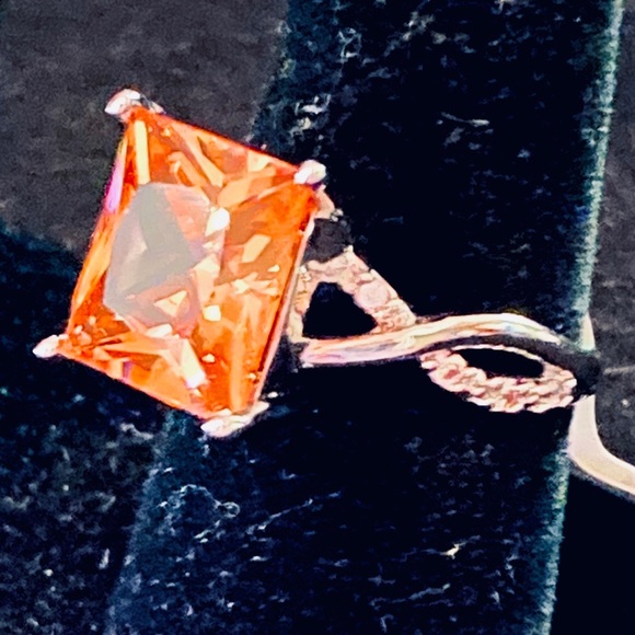 ❤️VALENTINES DAY❤️ Gorgeous 4.50 CT Infinity Ring. - Picture 8 of 8